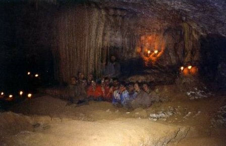 Пещера в горах Средней Азии